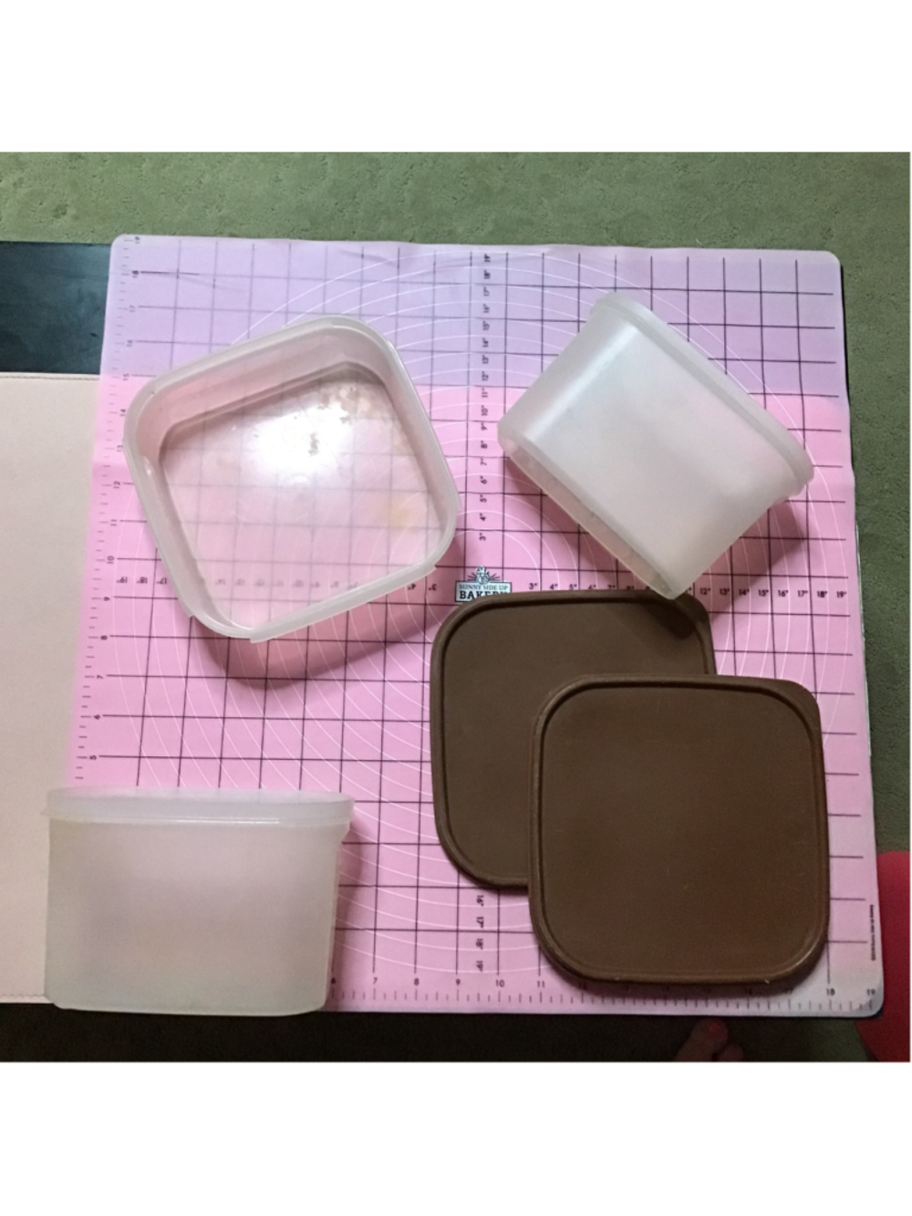5 pc. Tupperware Food Storage Containers Set Clear Brown